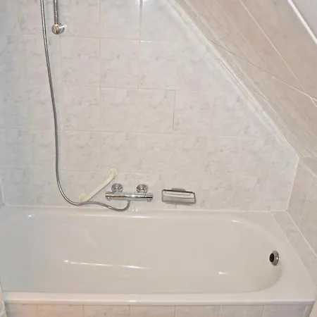 Strandhotel 32 דירה *